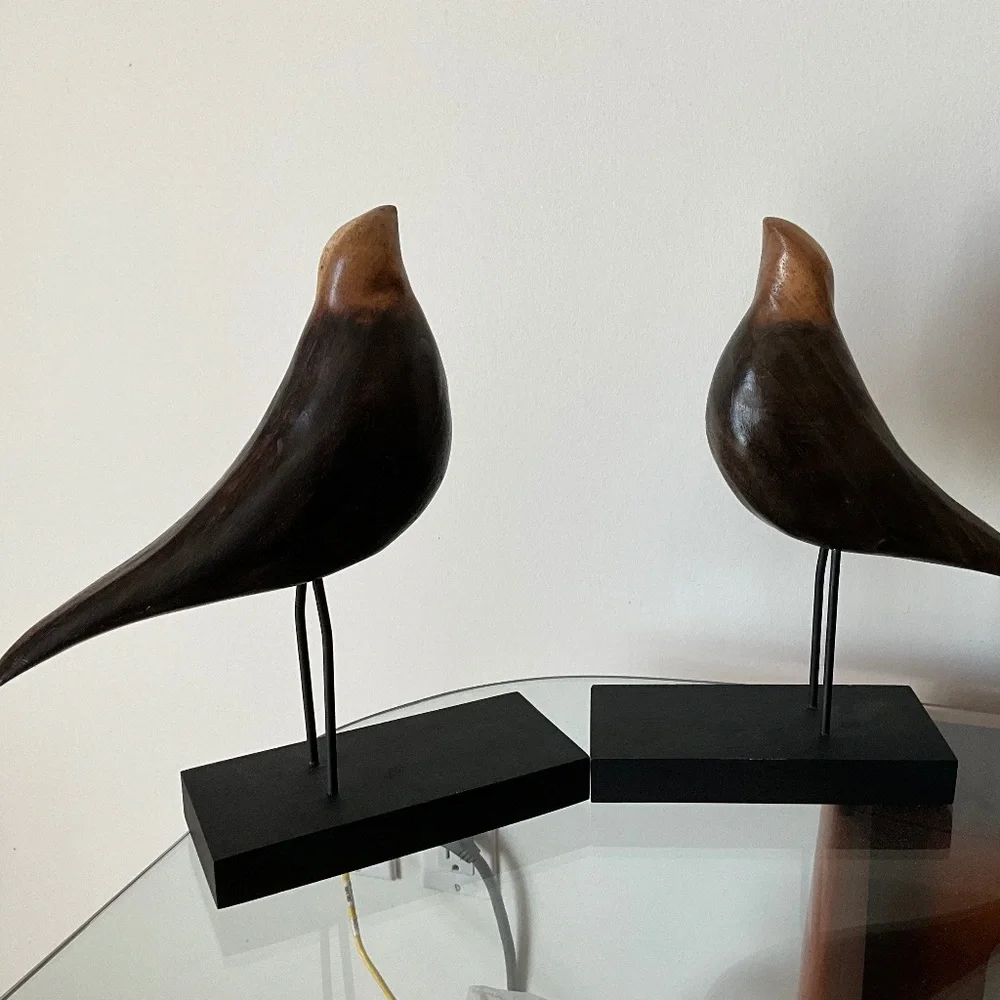 NWT Set of 2 wood birds decor with stand hand crafted